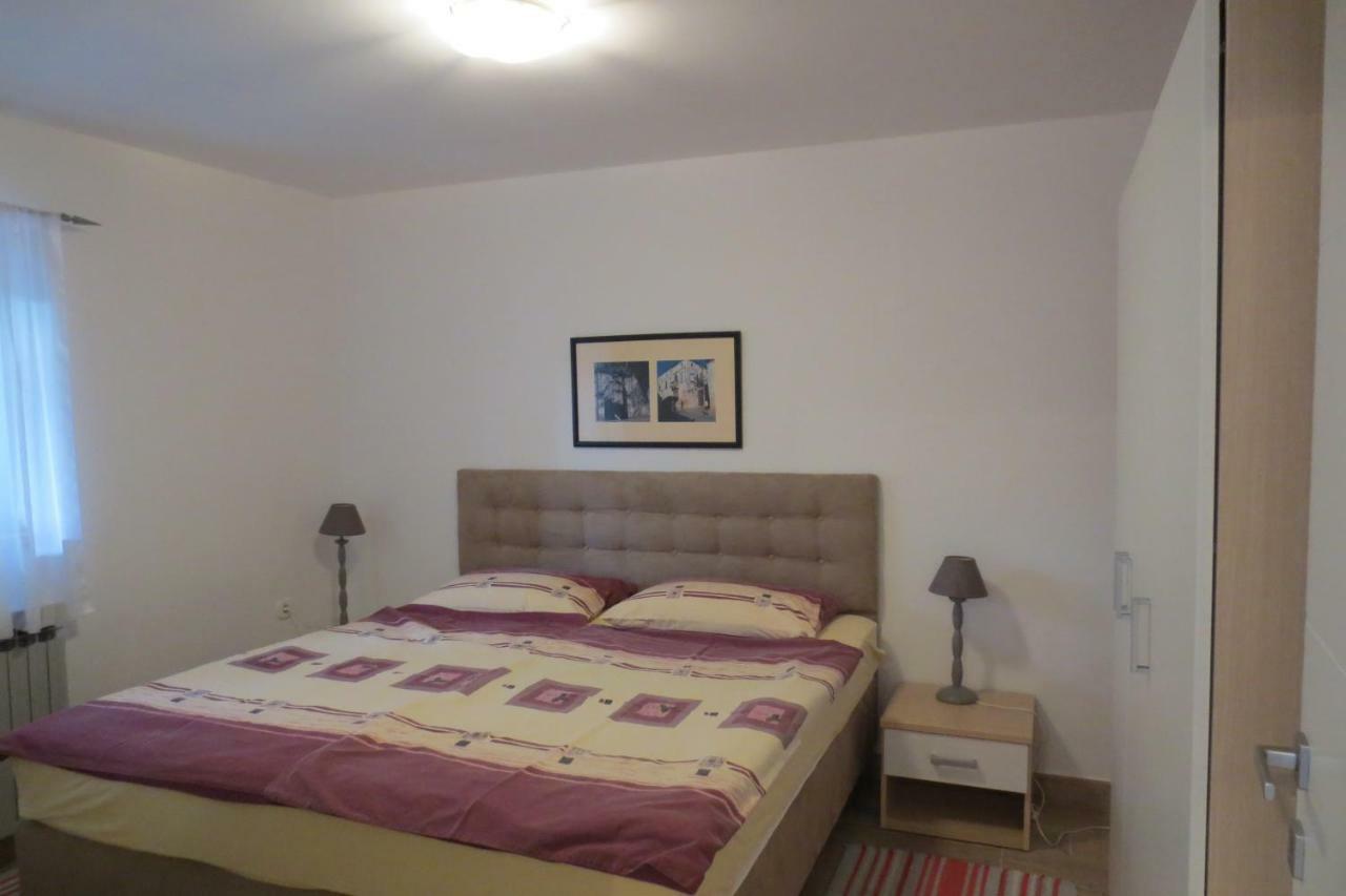 Apartment Petrinic V Пула Екстериор снимка